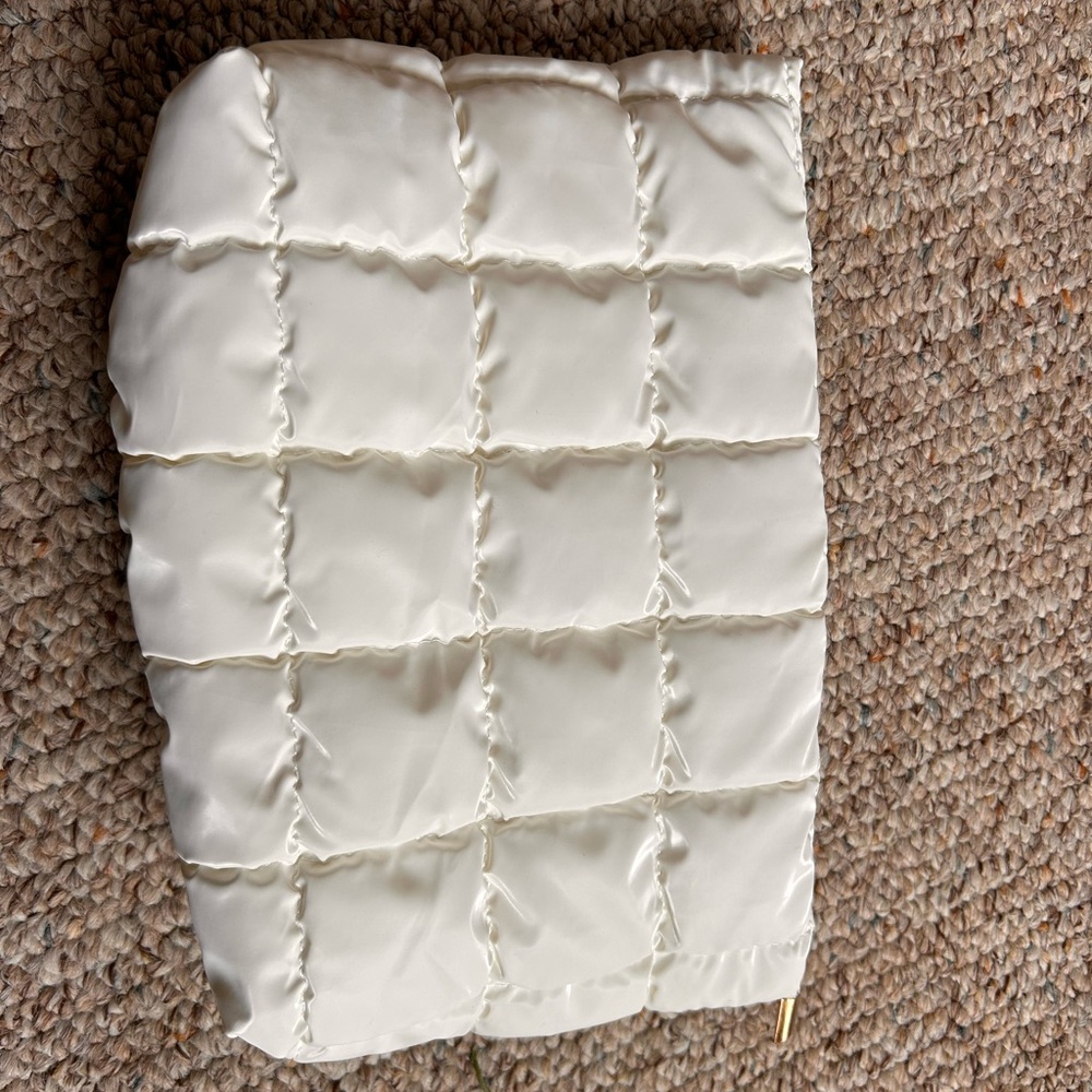 White Quilted Makeup Bag, NWOT